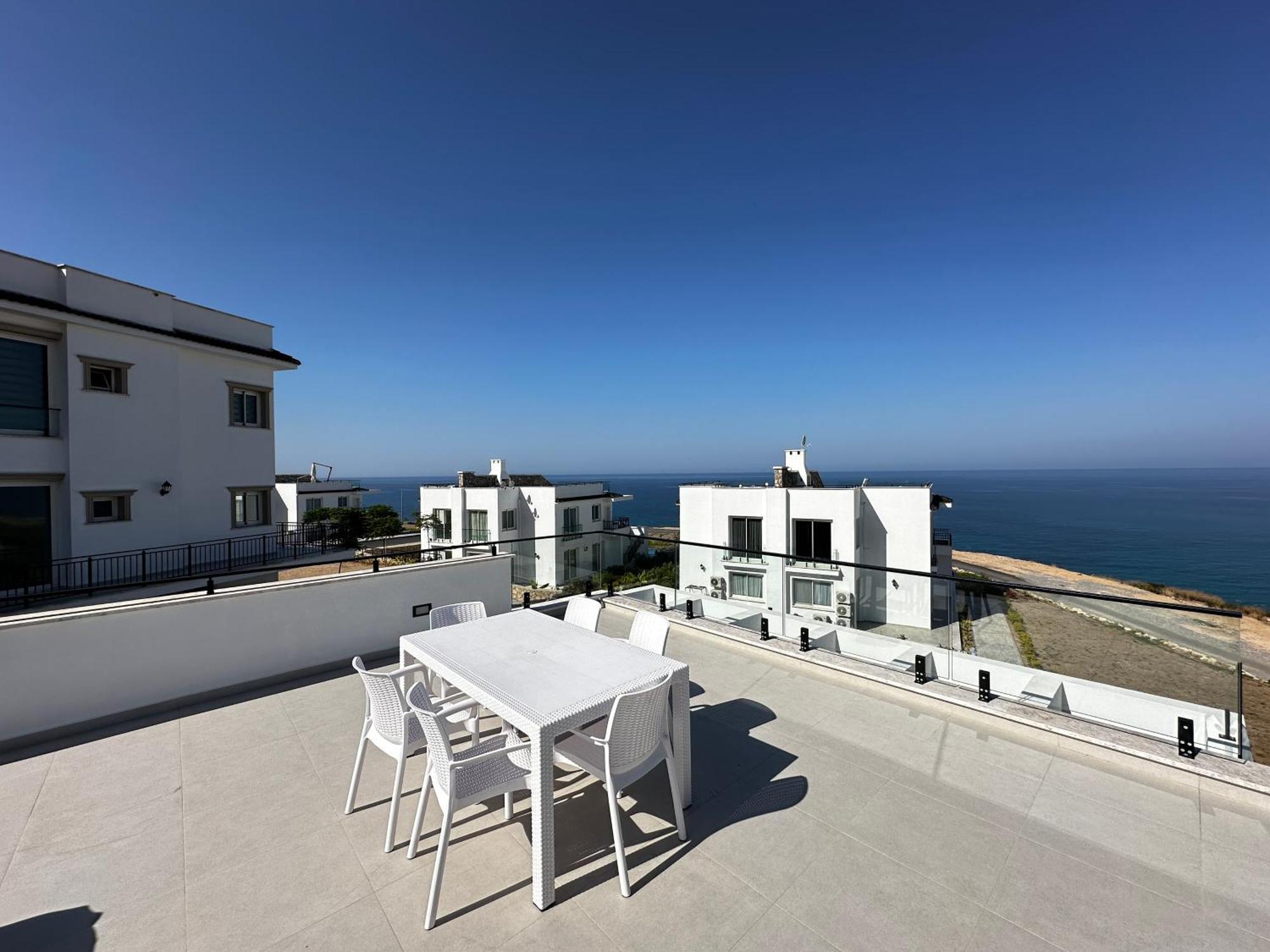 Carrington Holidays Kyrenia  Exterior photo